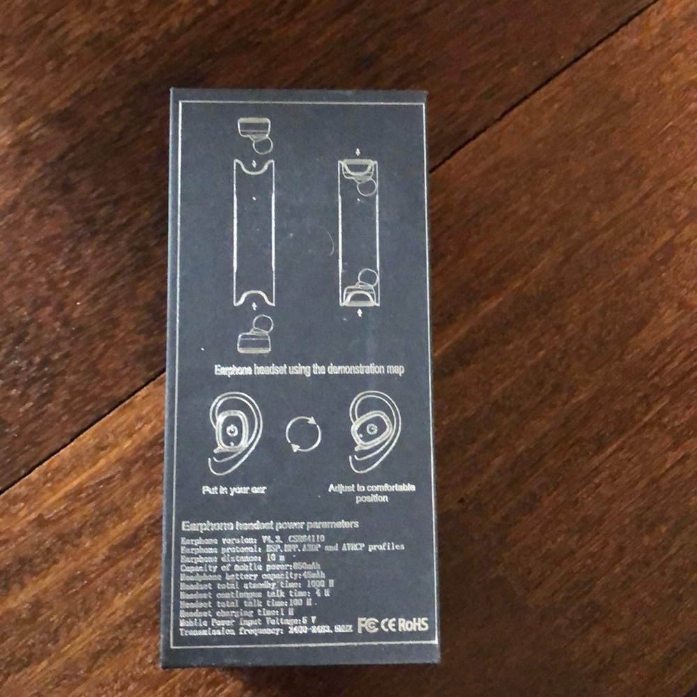 Bluetooth earbuds - Picture 2 of 4